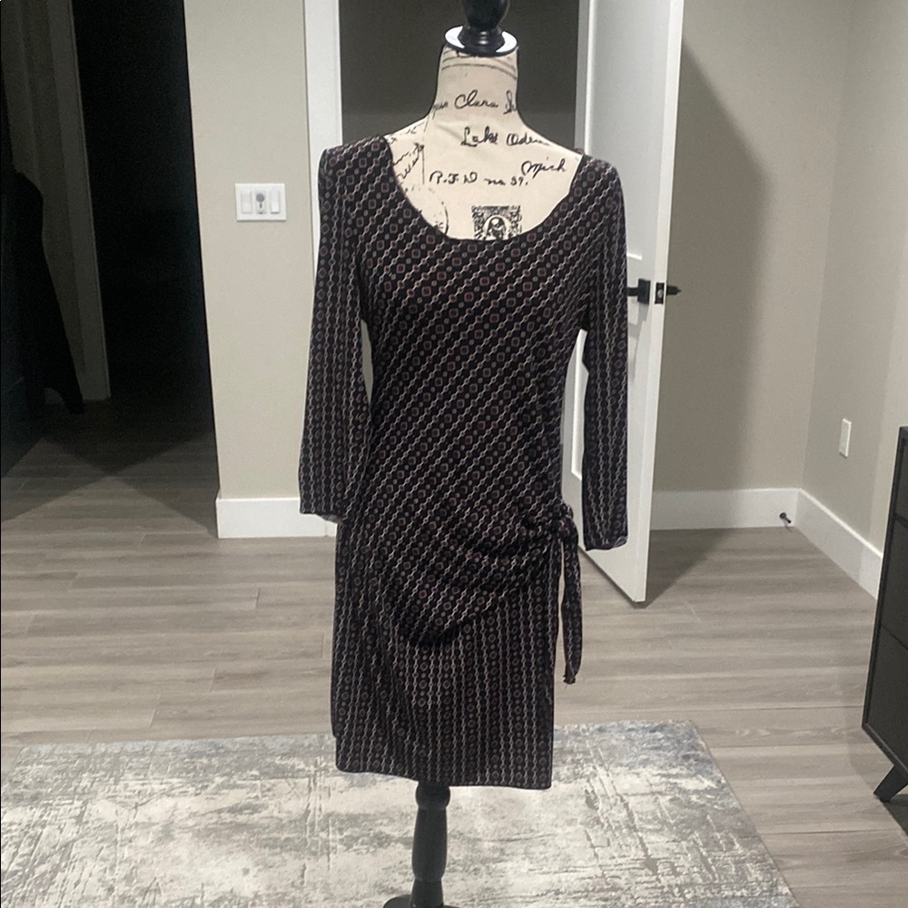 Elegant Black Patterned Dress
